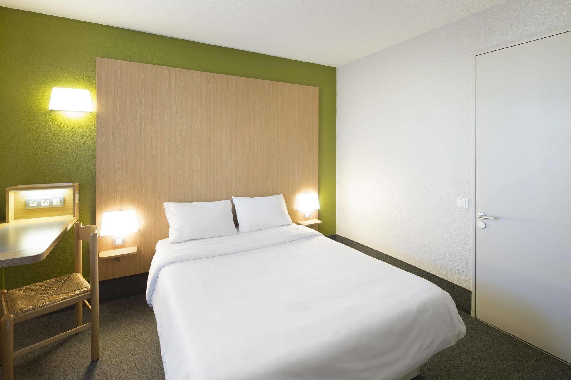 B&B Hotel Saint Malo Sud ภายนอก รูปภาพ