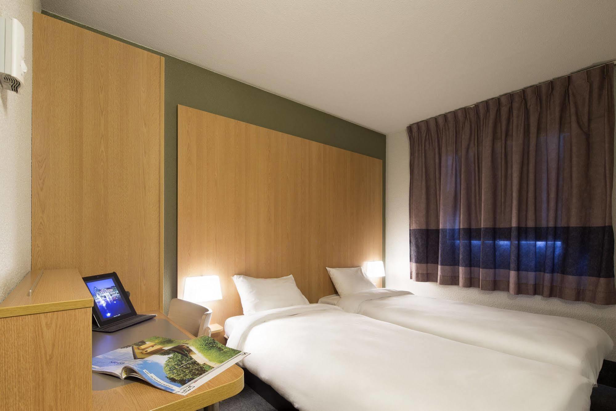 B&B Hotel Saint Malo Sud ภายนอก รูปภาพ